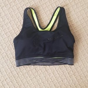 Sports bra